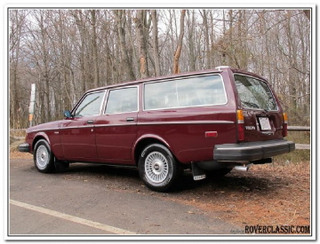 Illustration for article titled For $8,000, This 1980 Volvo 245 DL Is The Box It Came In